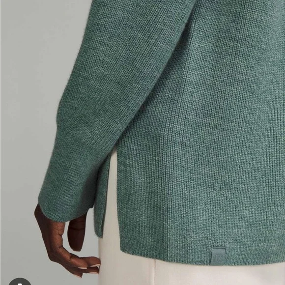 Lululemon Merino blend sweater - tidewater teal size 2z - Picture 3 of 4